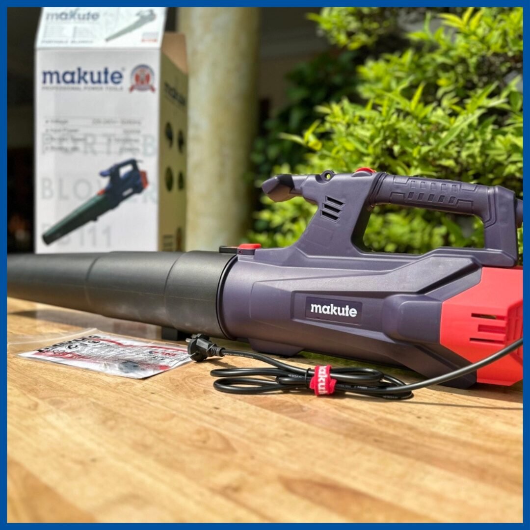 L'emballage du Souffleur 3800W - Makute