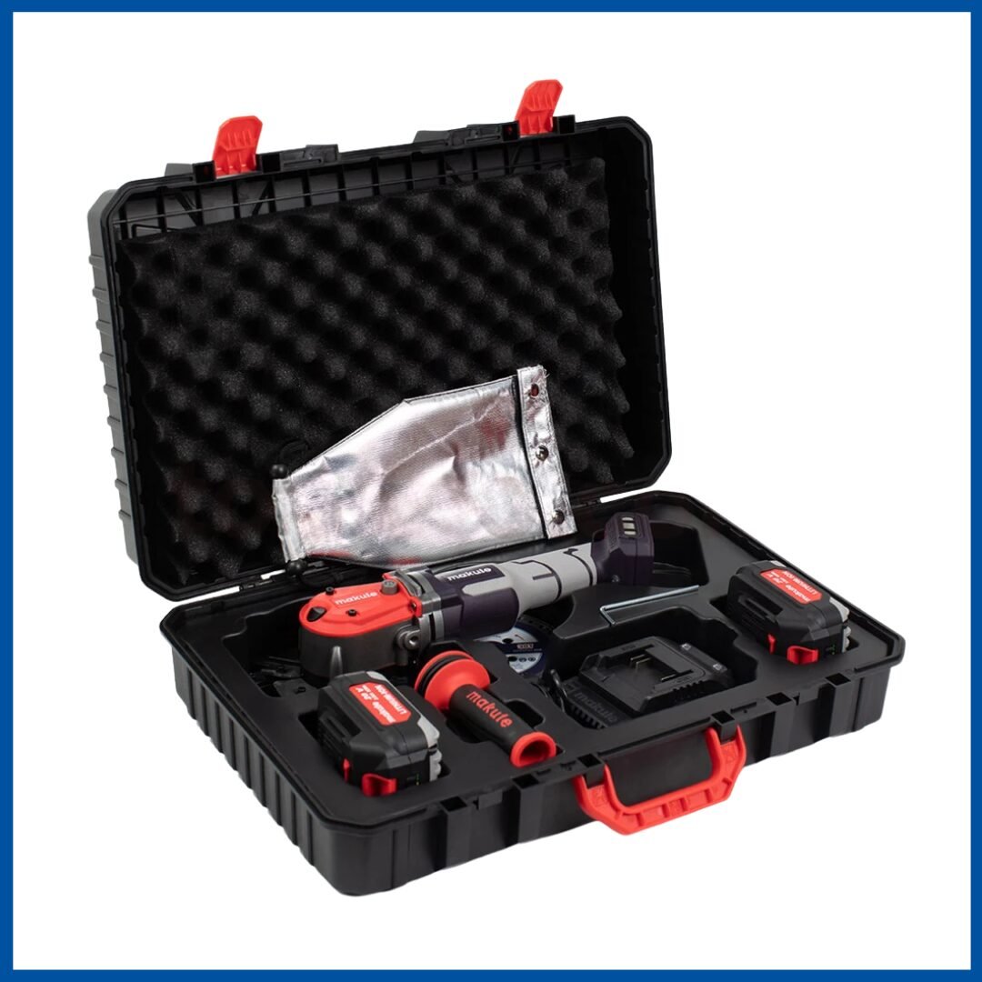 La valise ouverte du Scie à Tronçonner Sans Fil 20V – Makute